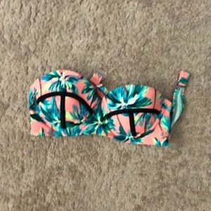 Strapless bikini top